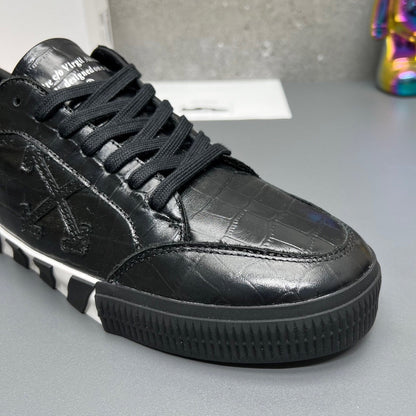 Off-White Arrow leather sneakers#36