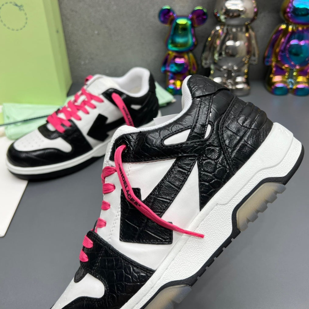 Off-White Arrow Logo Leather Sneakers #41