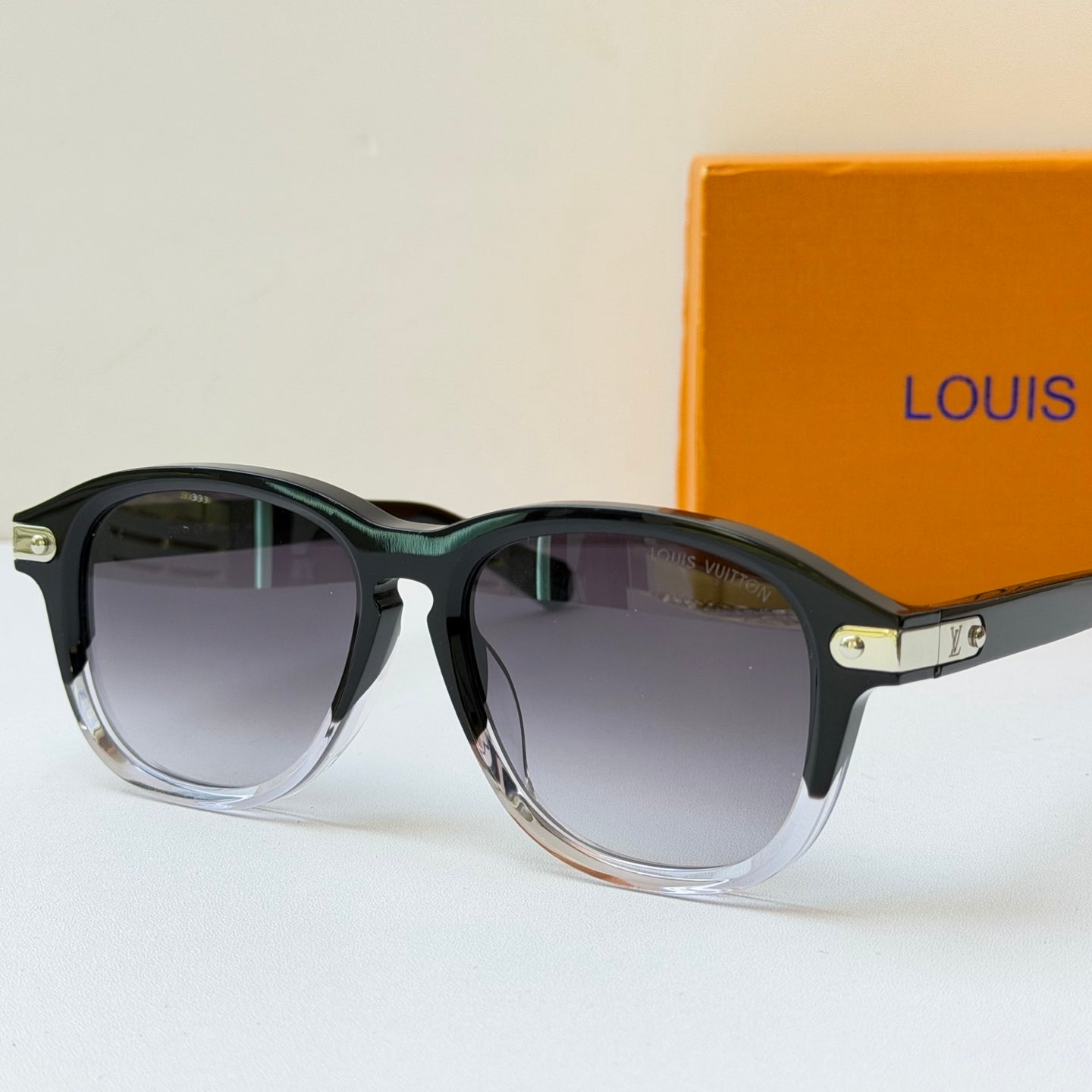 Louis Vuitton Sunglasses | UV400 Protection | Premium Fashion Eyewear